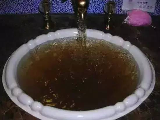 “二次供水”乱象调查，水箱腐蚀率100%