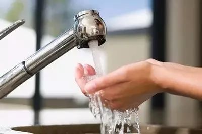 眼见为实!水中余氯是如何进入身体的?