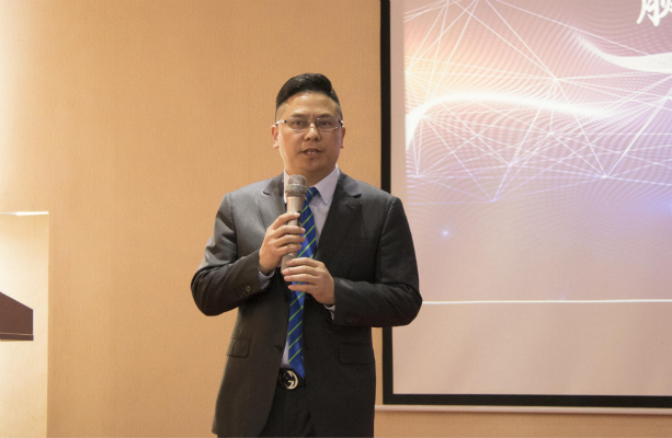 溢爱公司2021年全员培训暨业务启动签约大会005.png