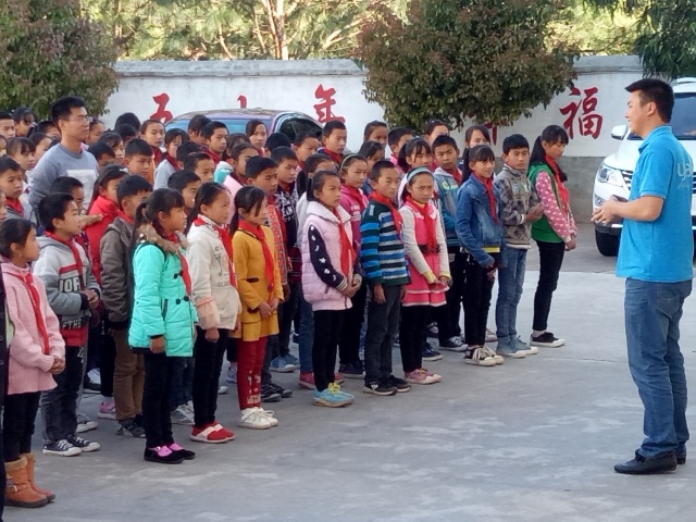 溢爱净水机为云南楚雄孩子们捐赠饮水设备