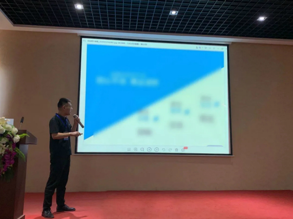 1621922327141756.jpg 溢爱公司8月月度会议08.jpg